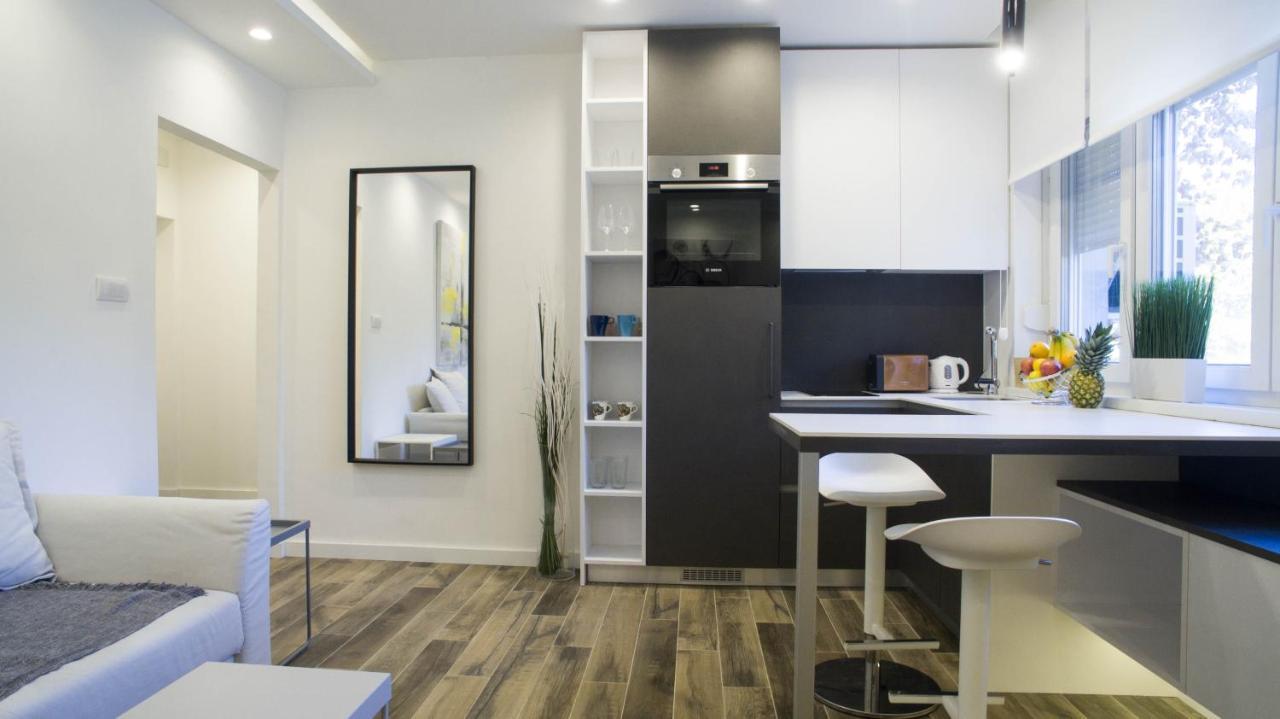 Friendly Home Apartment Belgrado Exterior foto